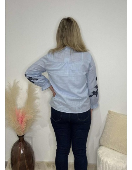Blouse bleue brodé tendance pour femme mode moderne