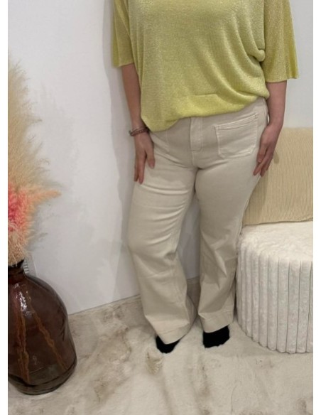 Jeans evasé tendance mode en blanc ou beige