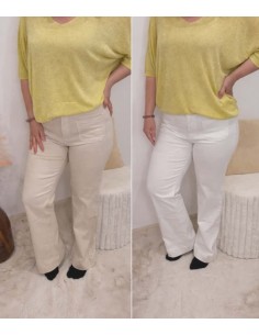 Jeans evasé tendance mode en blanc ou beige
