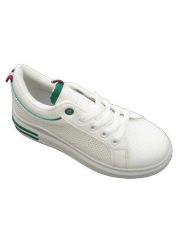 Basket enfant blanche et verte