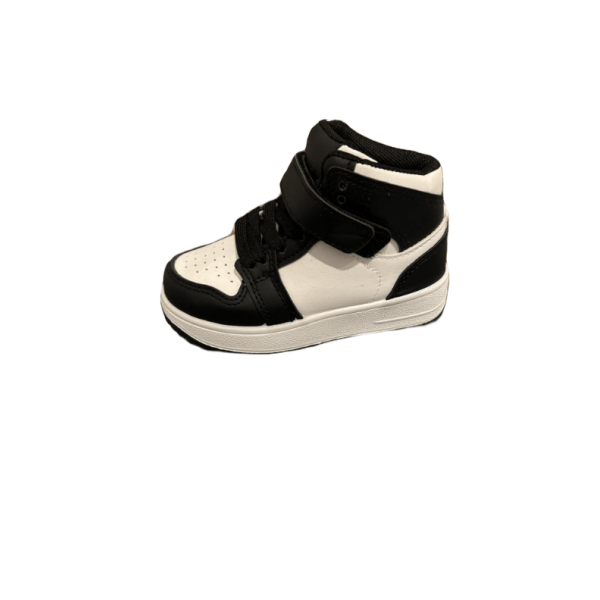 Basket haute enfant blanche et noir