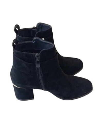 Bottines noires femme avec boucle dorée élégance et confort