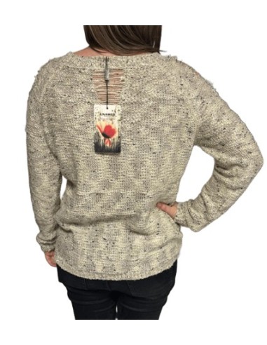 Pull femme écru brillant avec effet déchiré sur les manches et le dos