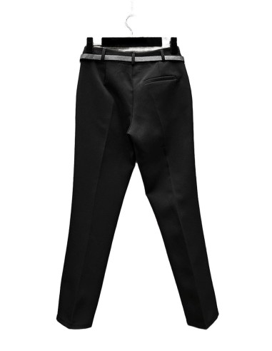 Pantalon noir classique avec ceinture et poches avant