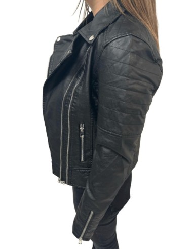 Perfecto noir femme en simili cuir – L'élégance rebelle