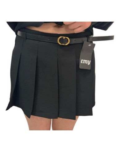 Jupe-short noire avec ceinture – Élégance et praticité