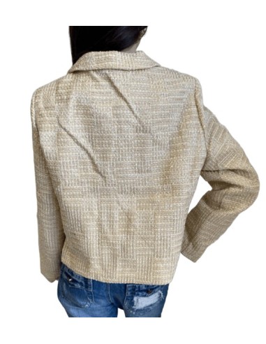 Veste tweed beige et dorée – Élégance et tendance