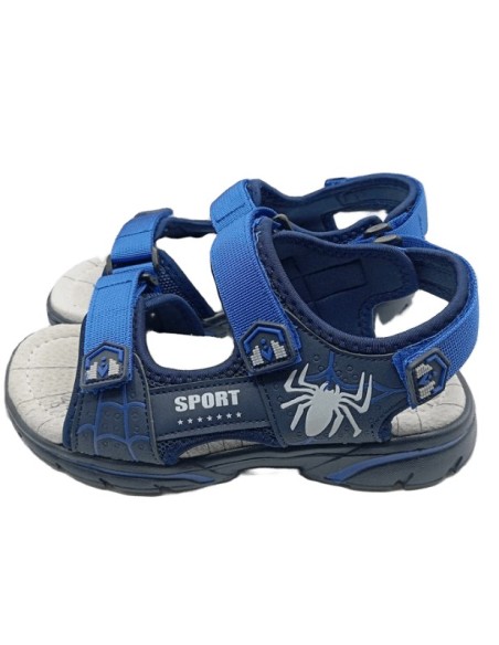 Nu pied garçon bleu