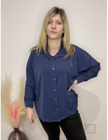 Chemise satinée femme tendance moderne look chic